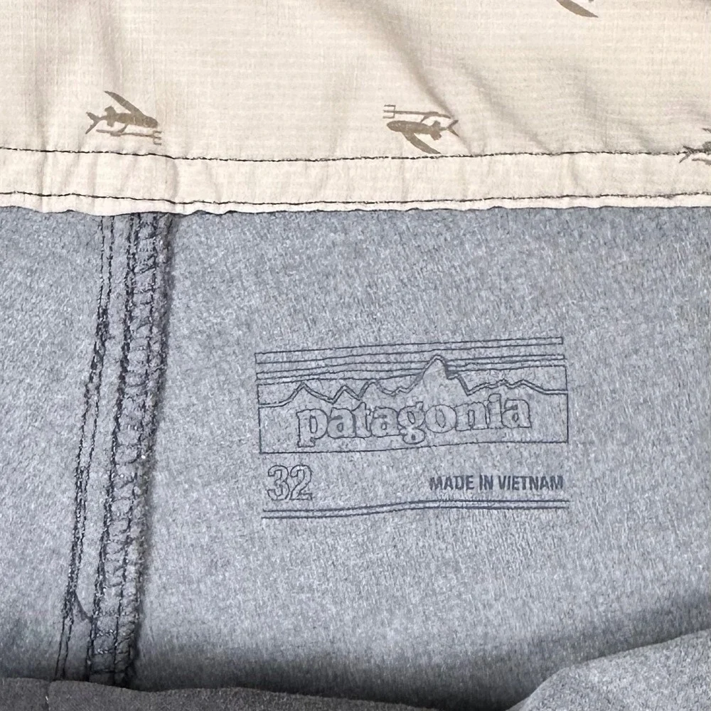 Patagonia Board Shorts Mens 32 Blue Multicolor Scallop‎ Hem Floral Striped Print